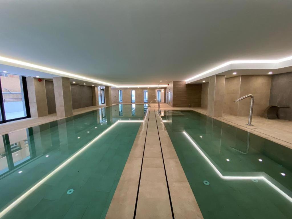 Cp Top Floor Luxury Studio With Spa And Pool 直布罗陀 外观 照片