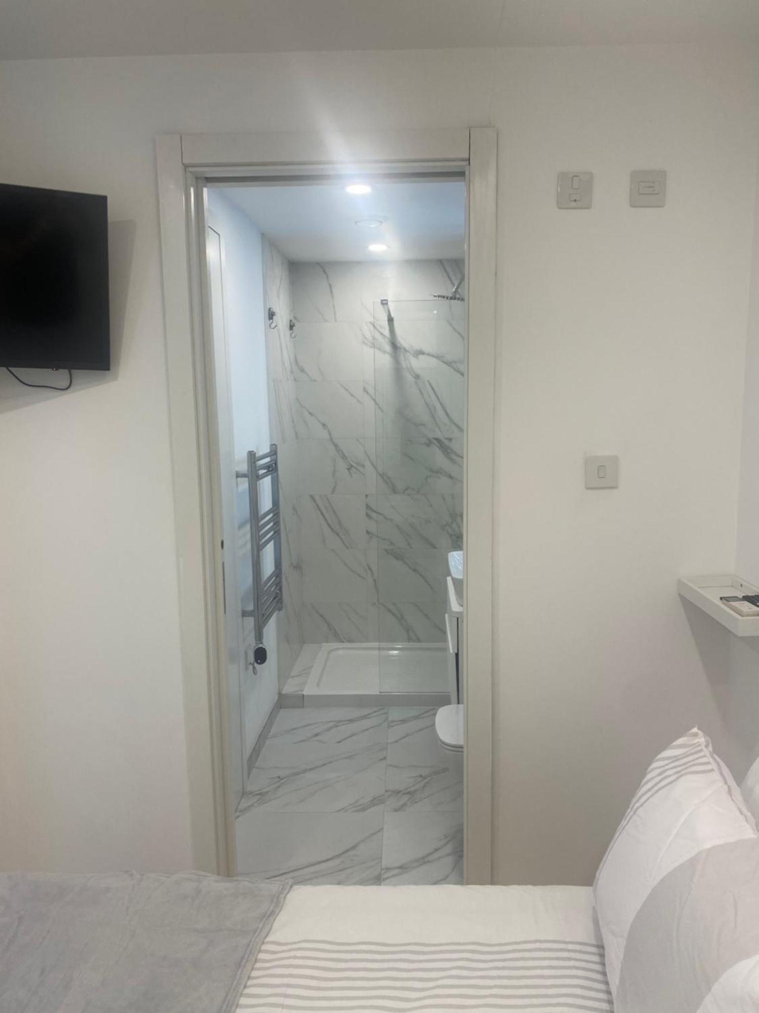 Cp Top Floor Luxury Studio With Spa And Pool 直布罗陀 外观 照片