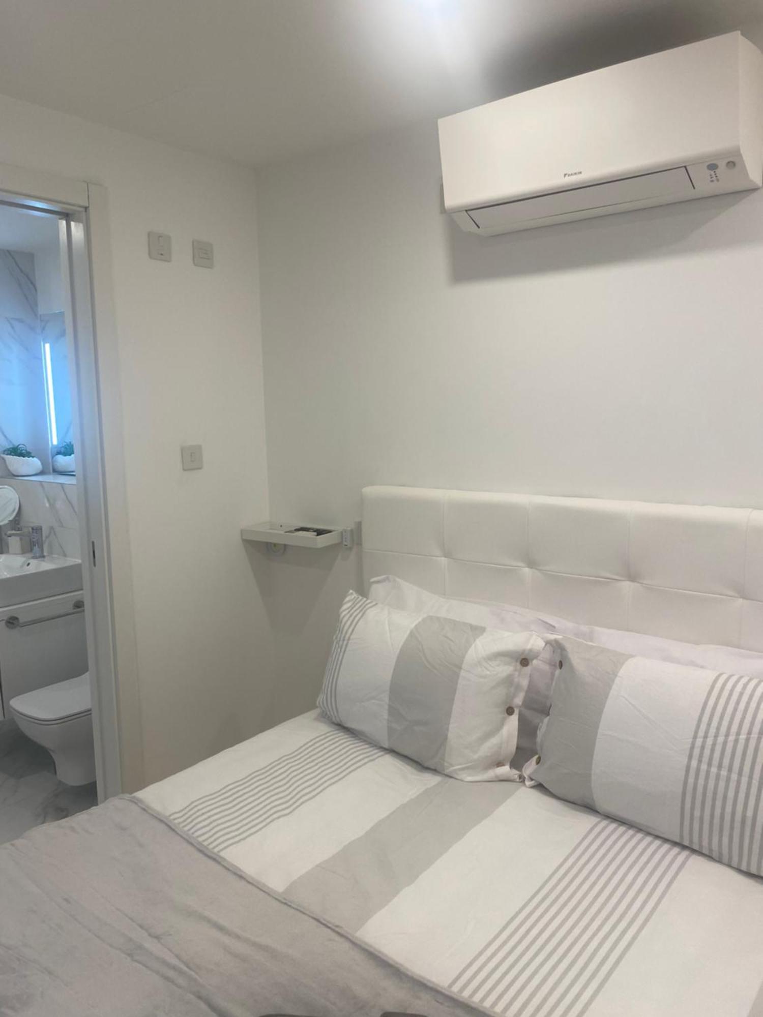 Cp Top Floor Luxury Studio With Spa And Pool 直布罗陀 外观 照片