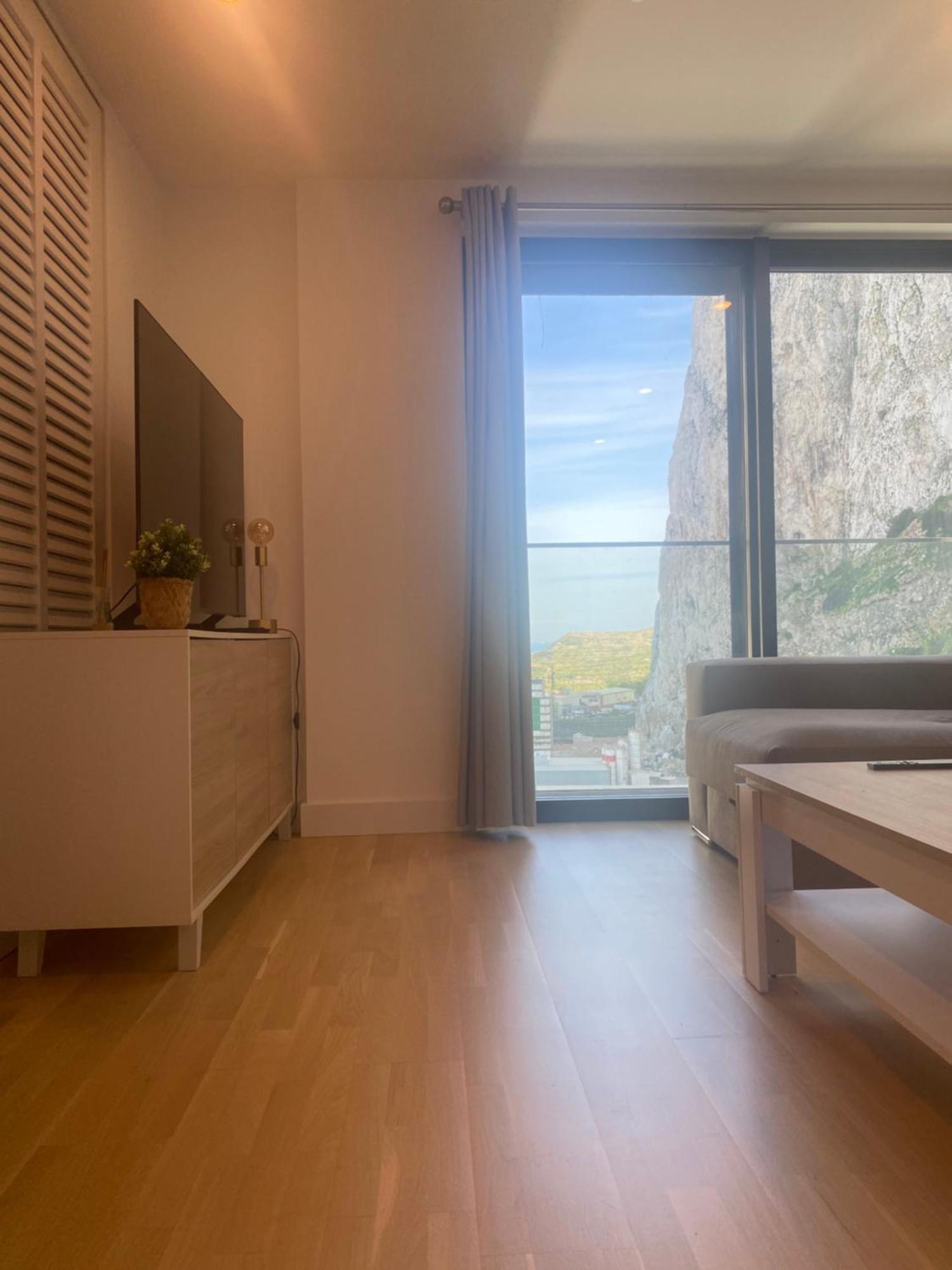 Cp Top Floor Luxury Studio With Spa And Pool 直布罗陀 外观 照片