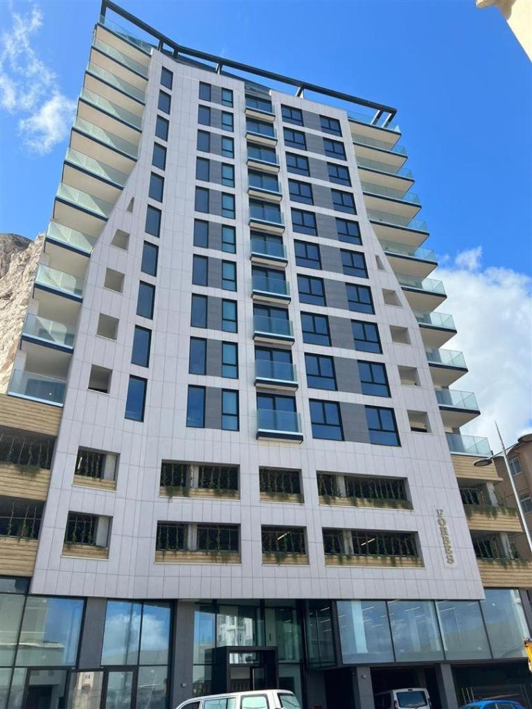 Cp Top Floor Luxury Studio With Spa And Pool 直布罗陀 外观 照片